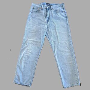 GAP Denim Lightwash Straight Leg Jeans 33/30